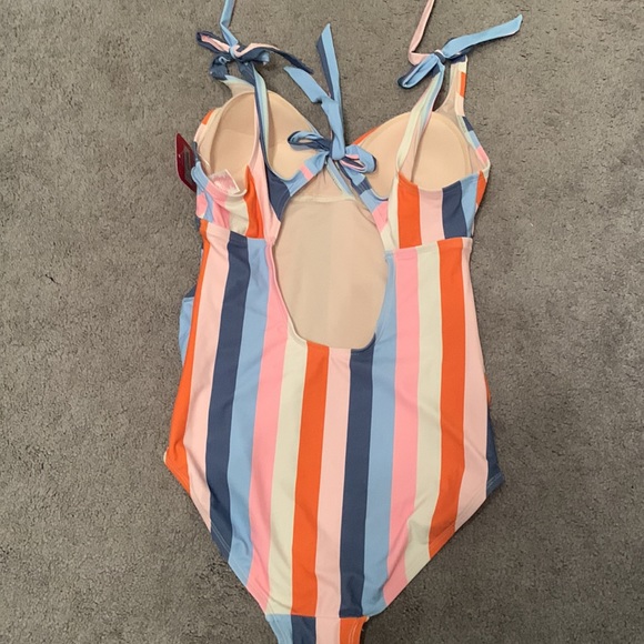 Maternity Striped Swimsuit Size Small Cup D/DD - Picture 2 of 5